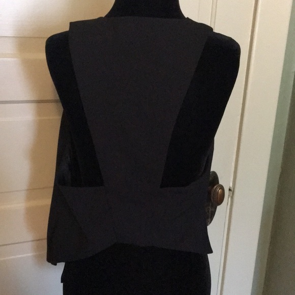 Super cute vest - Picture 4 of 5